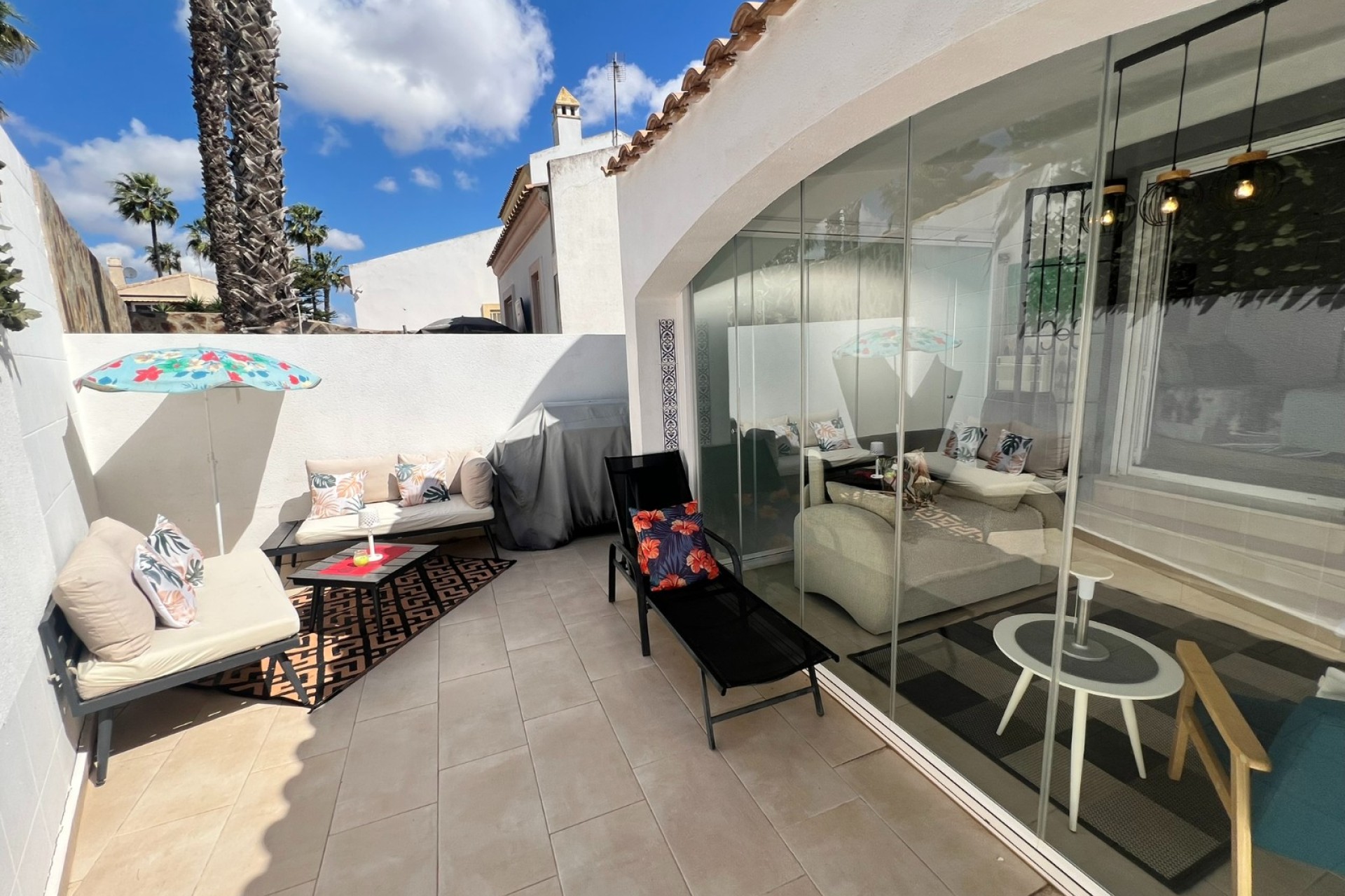 Resale - Villa - Villamartín