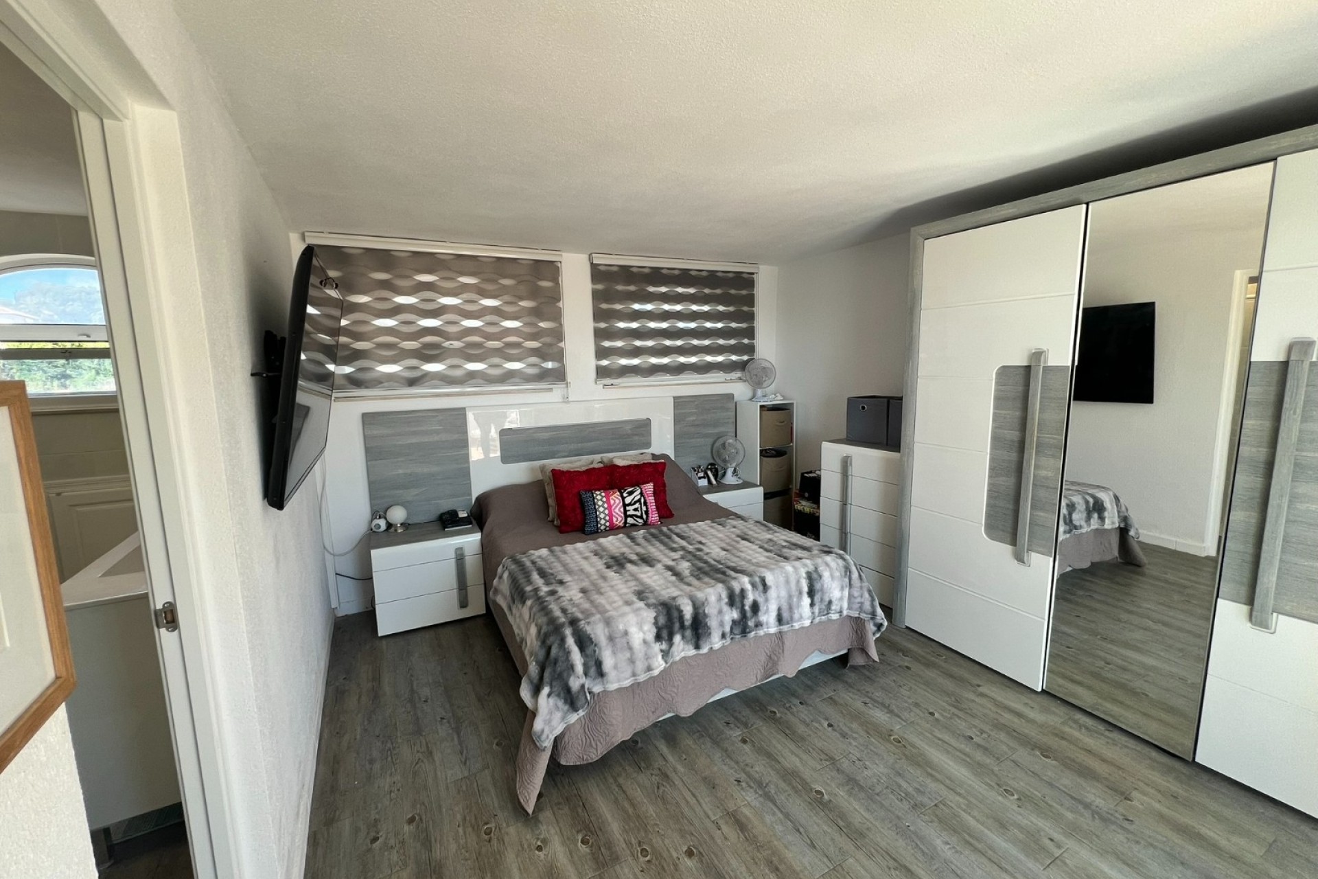 Resale - Villa - Villamartín