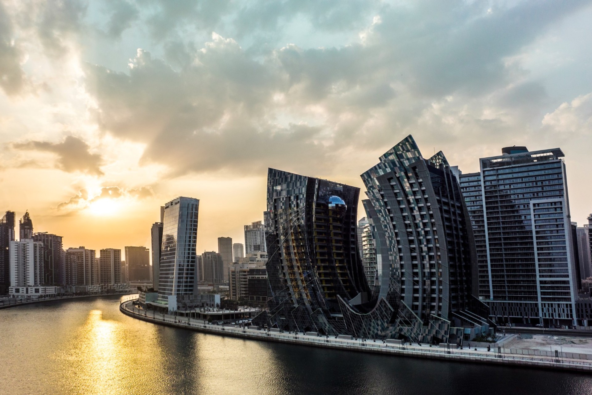 Reventa - Apartment - Dubai