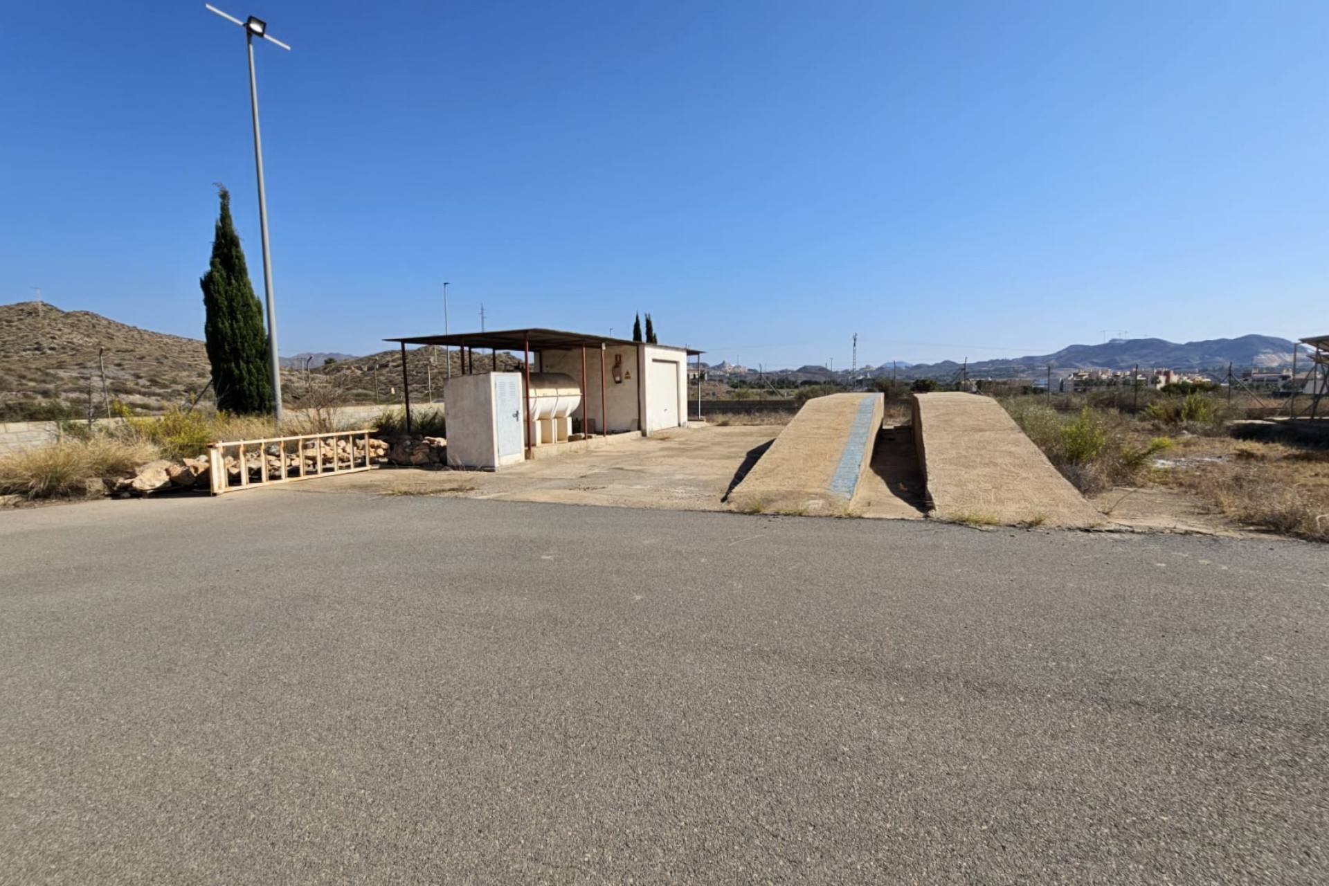 Reventa - Commercial - Aguilas - La Estación