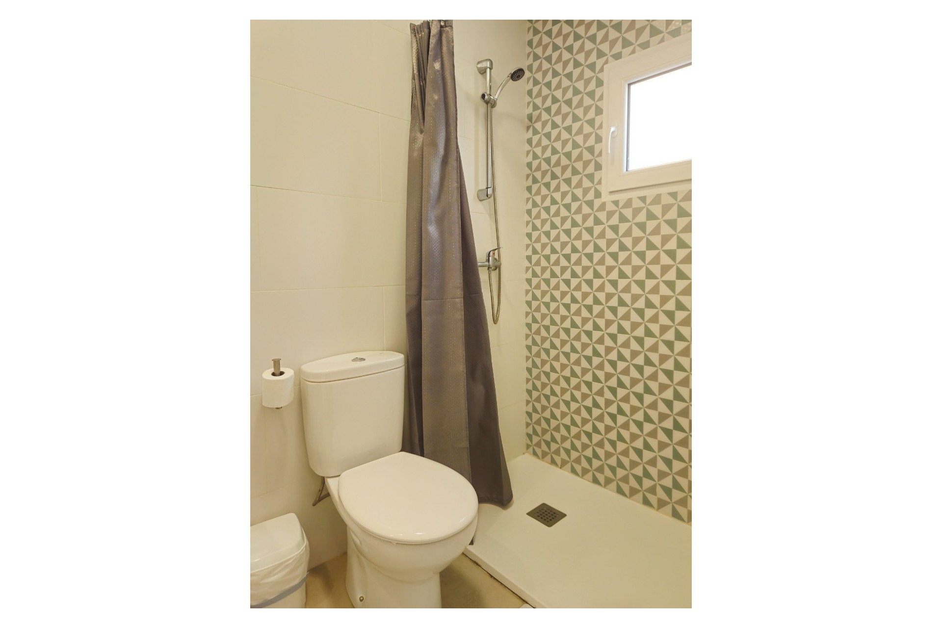 Reventa - Commercial - Alicante - Center