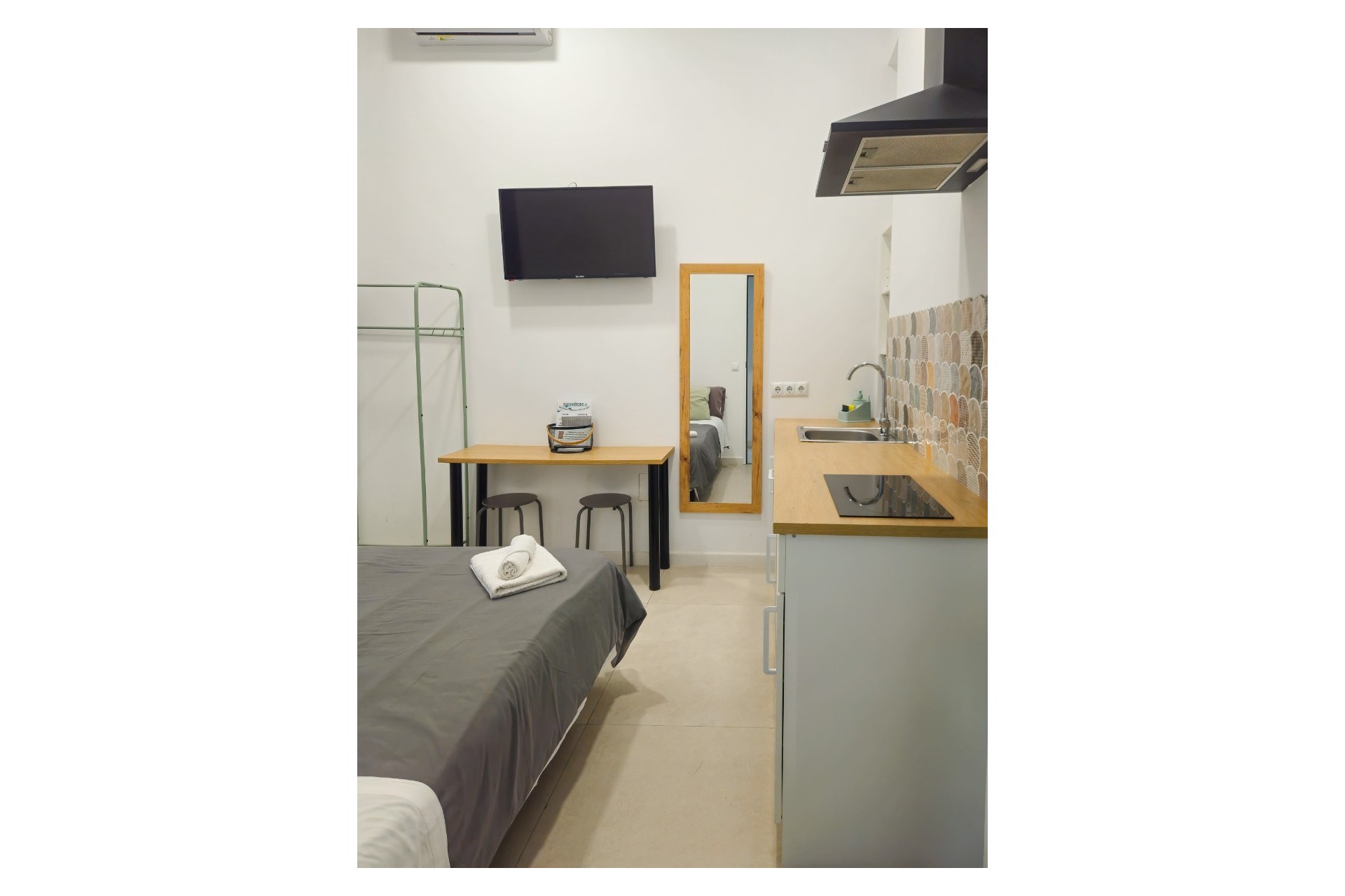 Reventa - Commercial - Alicante - Center