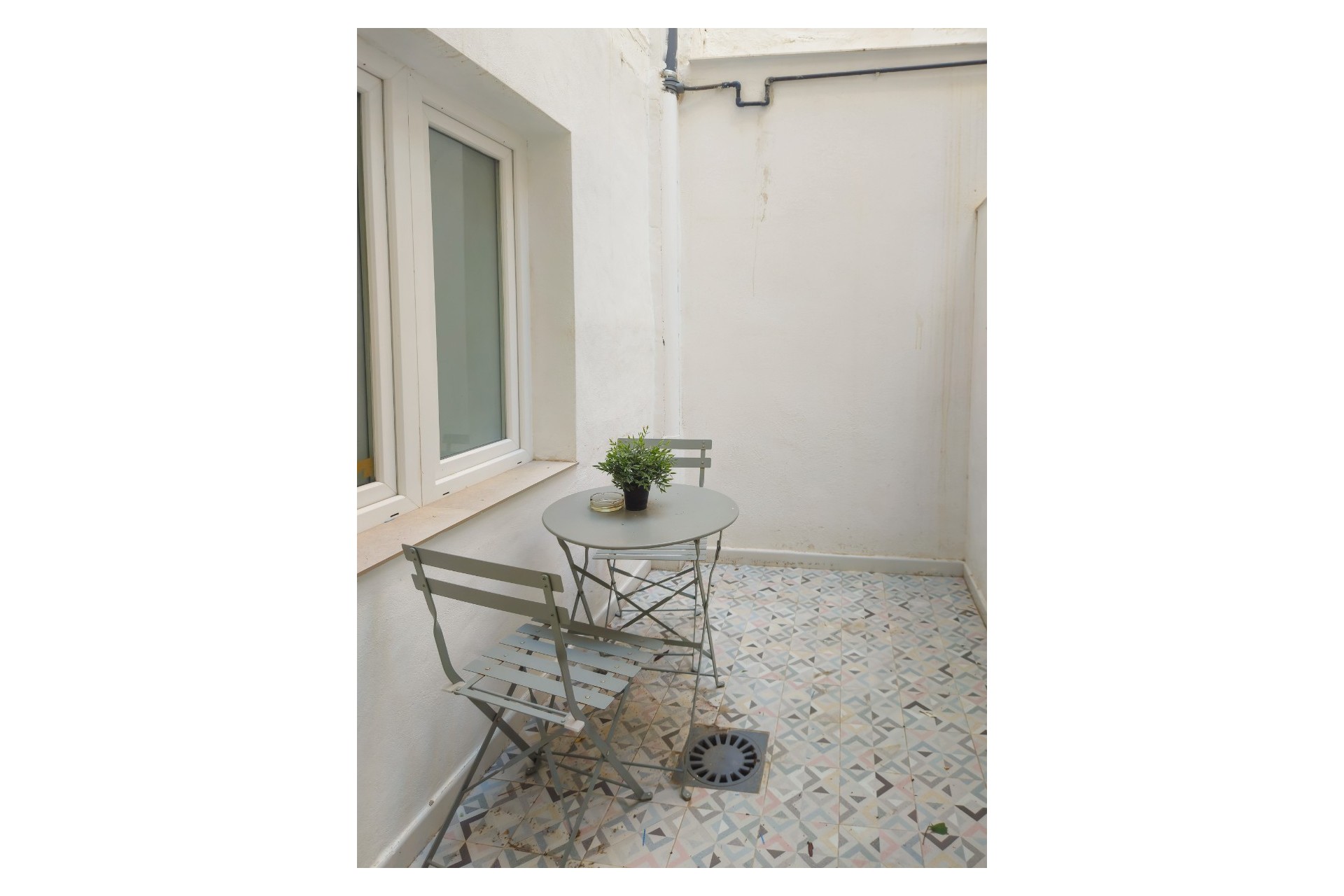 Reventa - Commercial - Alicante - Center