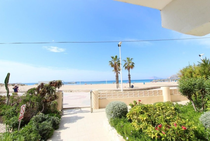 Reventa - Commercial - Calpe - Playa De Arenal