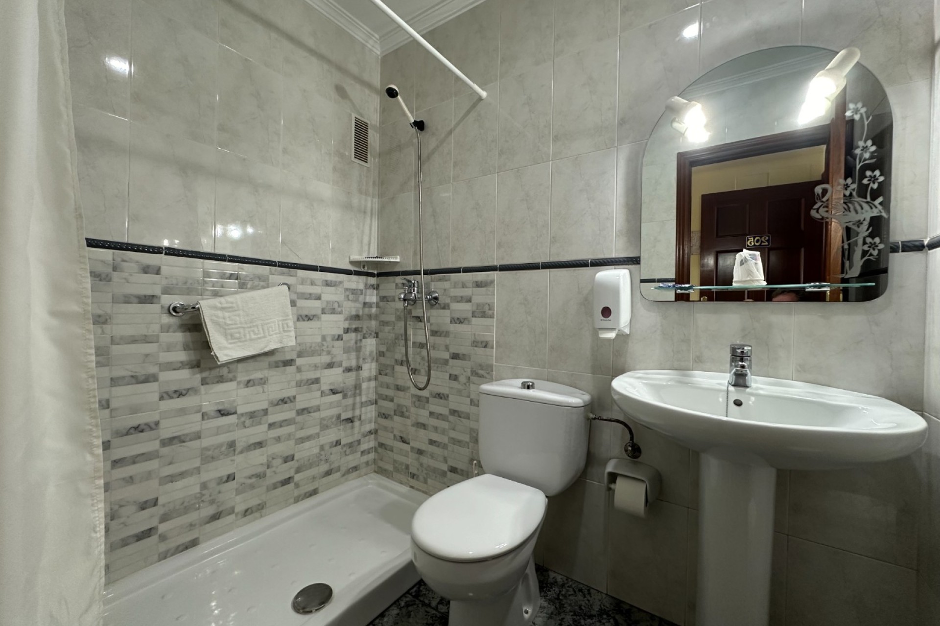 Reventa - Commercial - San Javier