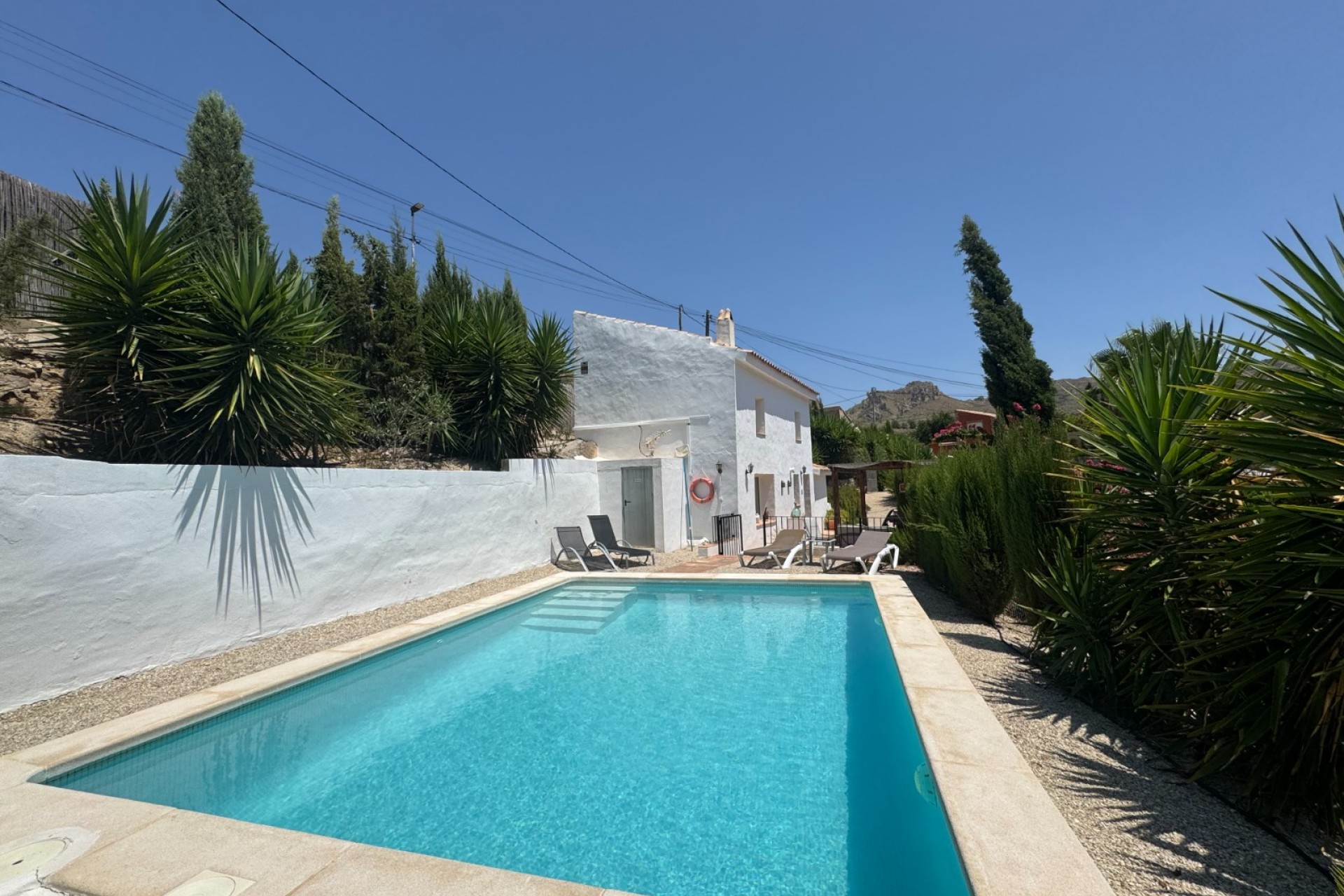 Reventa - Villa - Blanca