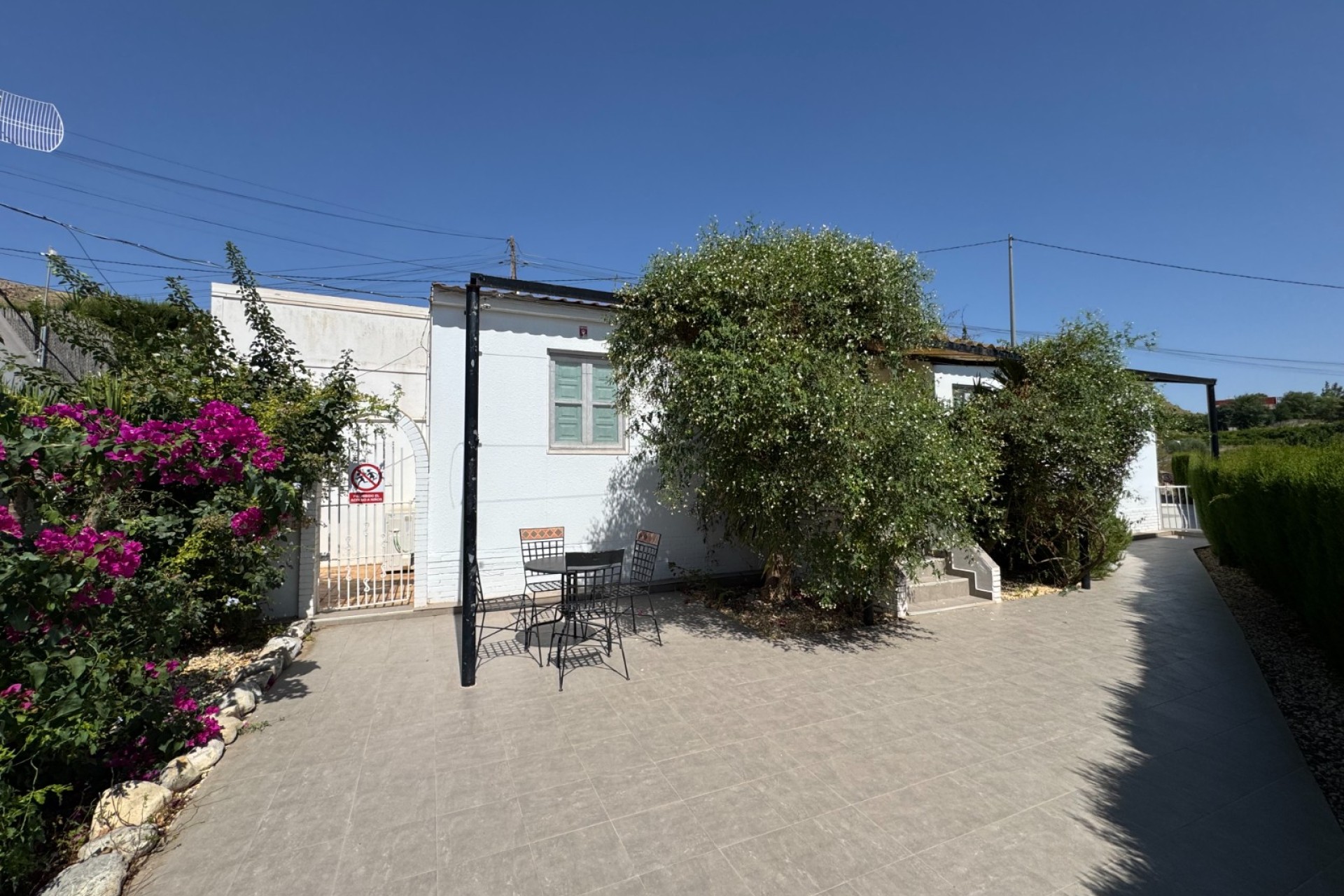 Reventa - Villa - Blanca