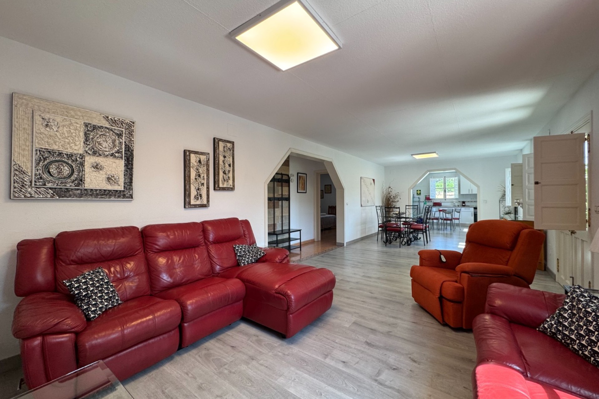 Reventa - Villa - Blanca