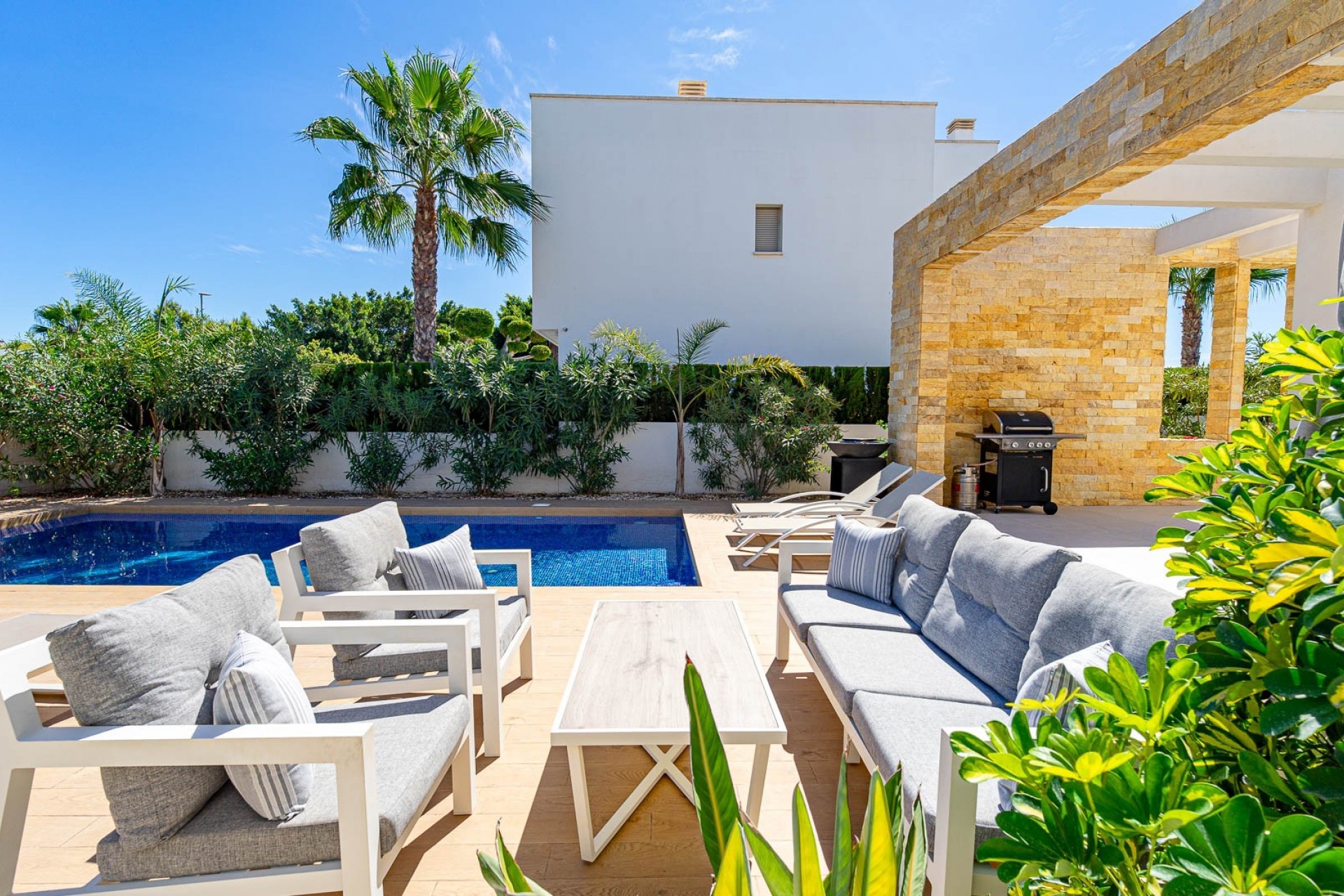 Reventa - Villa - Ciudad Quesada - Doña Pepa