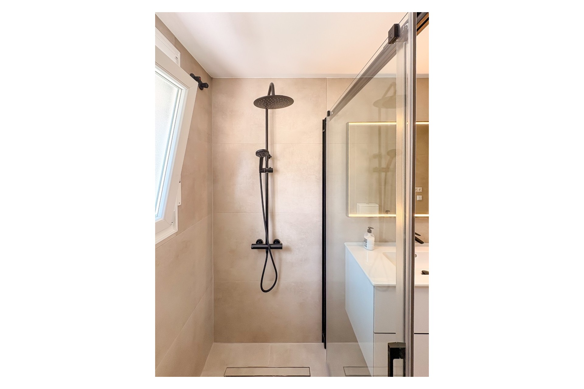 Reventa - Villa - El Campello - Pueblo Acantilado - Venta Lanuza