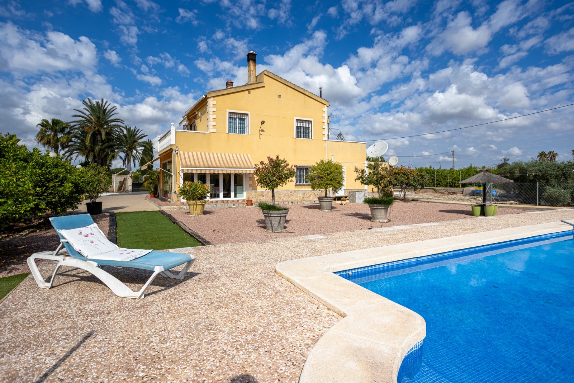 Reventa - Villa - Elche - La Hoya