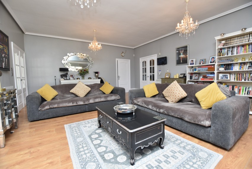 Reventa - Villa - Heredades - Heradades