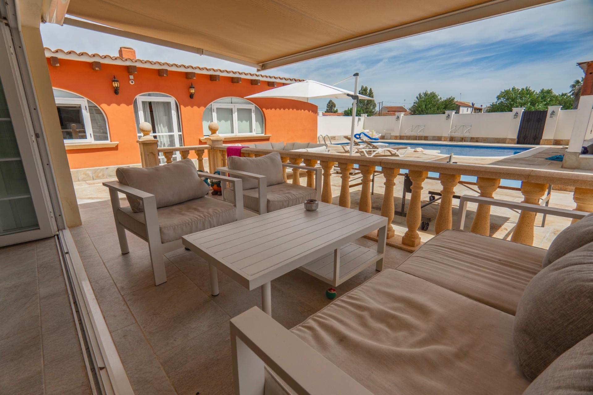 Reventa - Villa - Las Heredades - Heredades