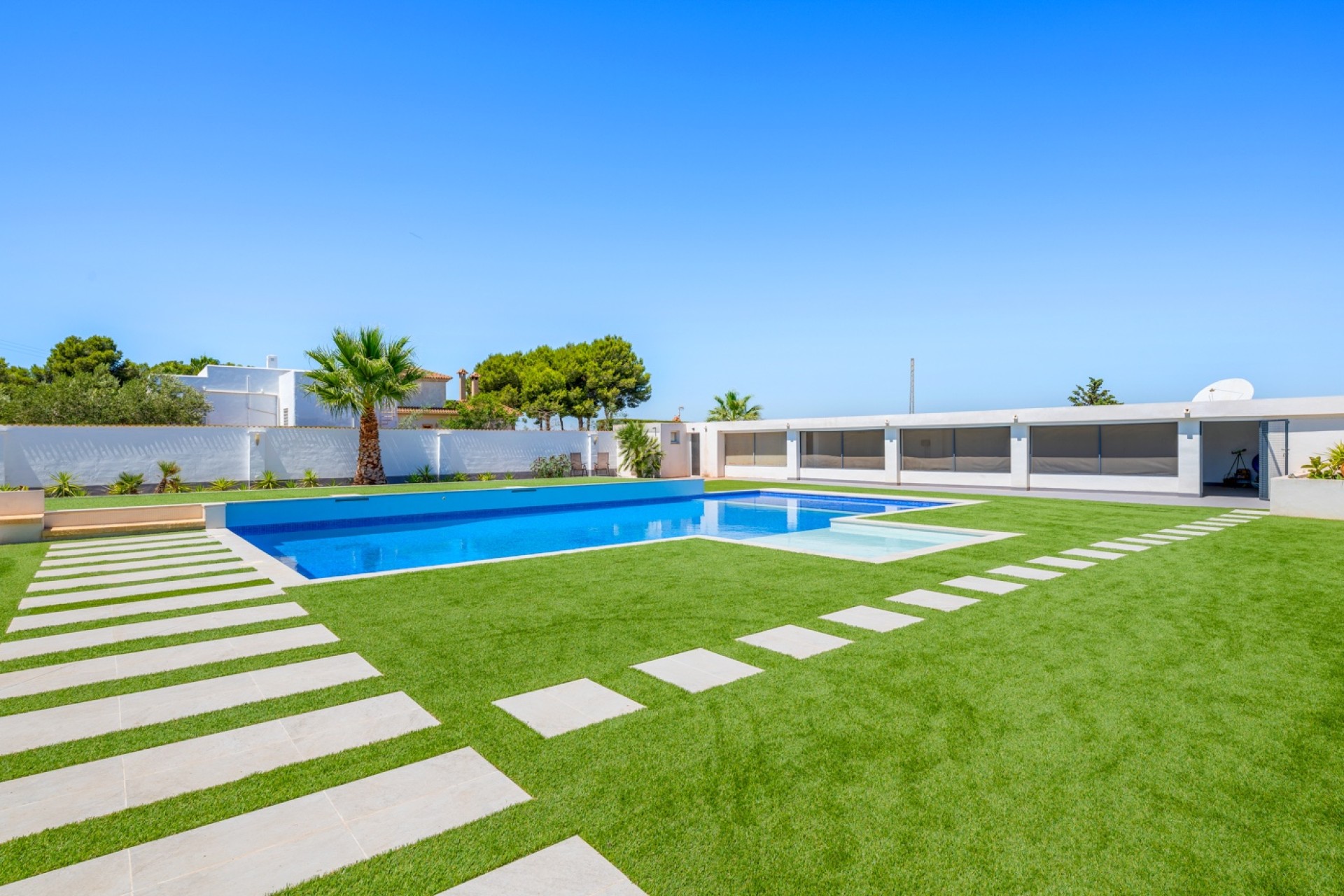 Reventa - Villa - Los Montesinos - La Herrada