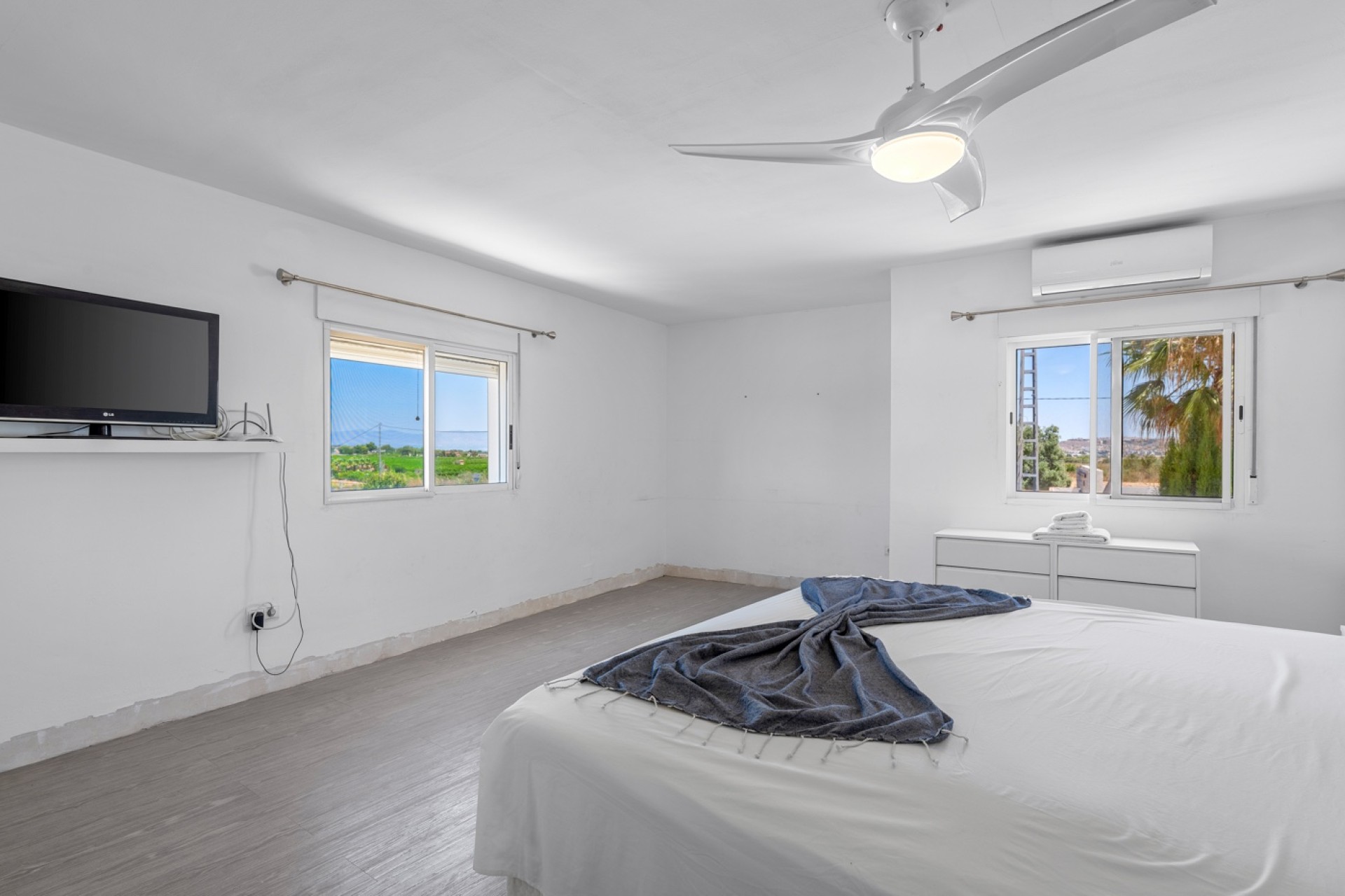 Reventa - Villa - Los Montesinos - La Herrada