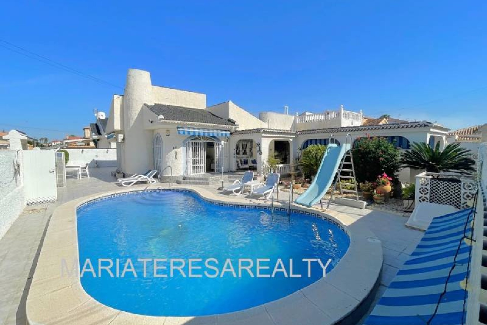 Reventa - Villa - Los Narejos - Oasis