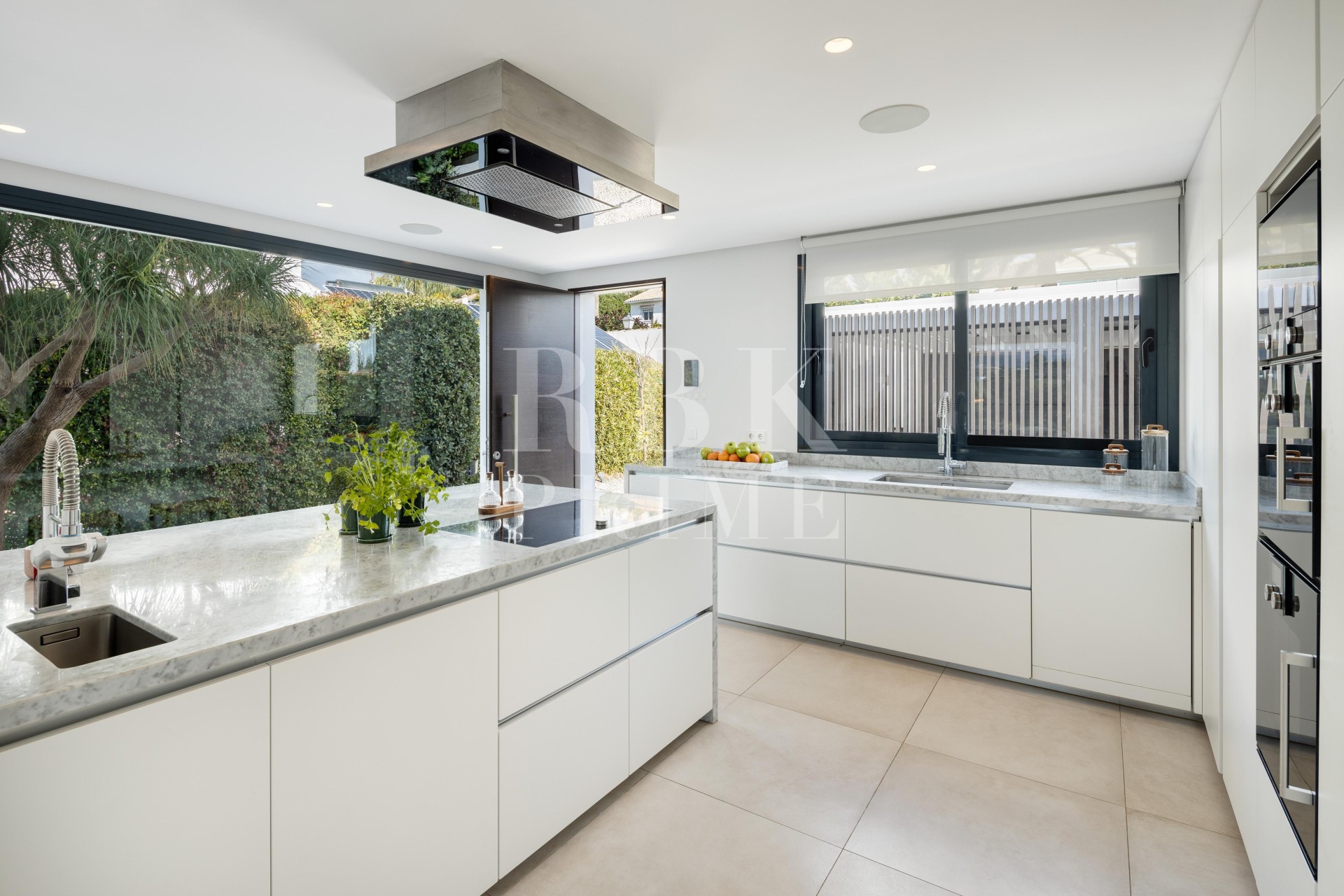 Reventa - Villa - Malaga - Nueva Andalucía