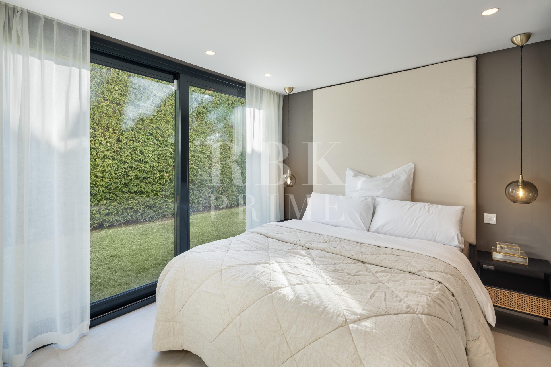 Reventa - Villa - Malaga - Nueva Andalucía
