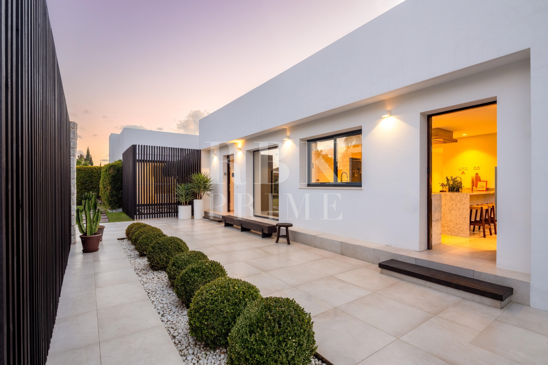 Reventa - Villa - Malaga - Nueva Andalucía