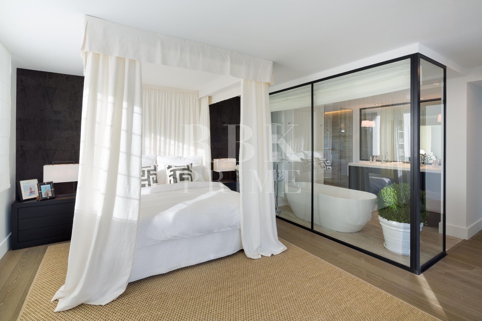 Reventa - Villa - Malaga - Nueva Andalucía
