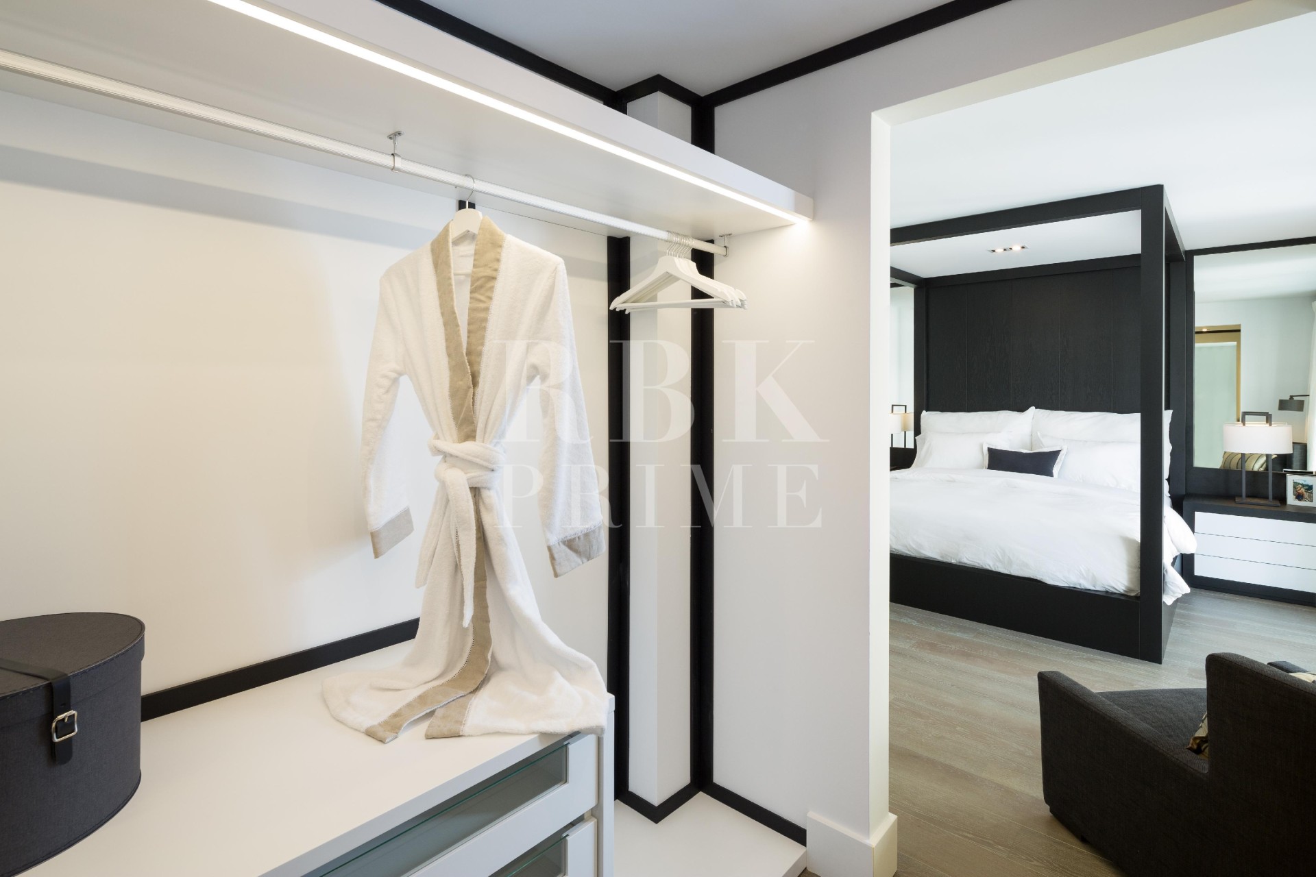 Reventa - Villa - Malaga - Nueva Andalucía