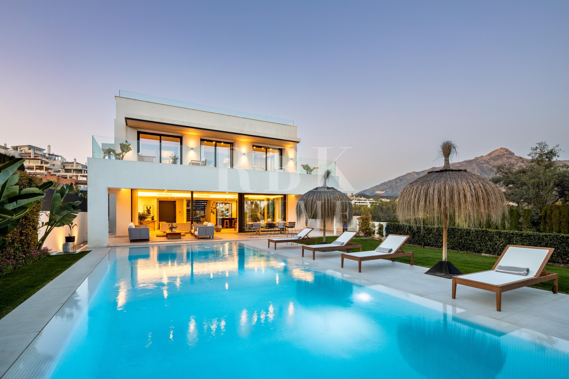 Reventa - Villa - Malaga - Nueva Andalucía