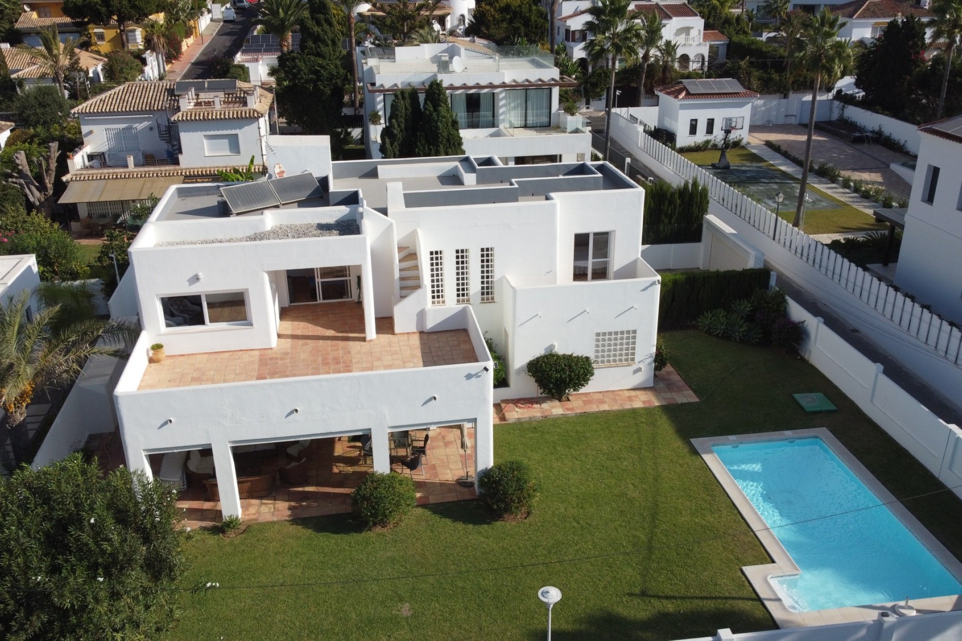 Reventa - Villa - Marbella - Las Chapas