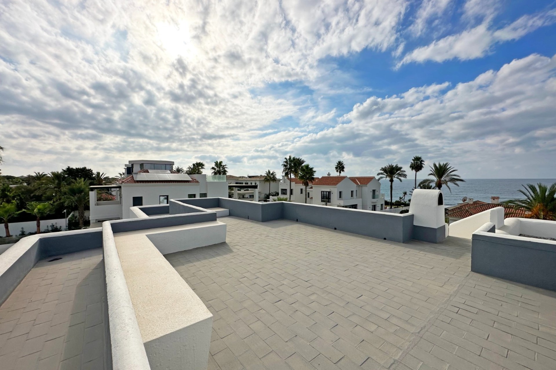 Reventa - Villa - Marbella - Las Chapas
