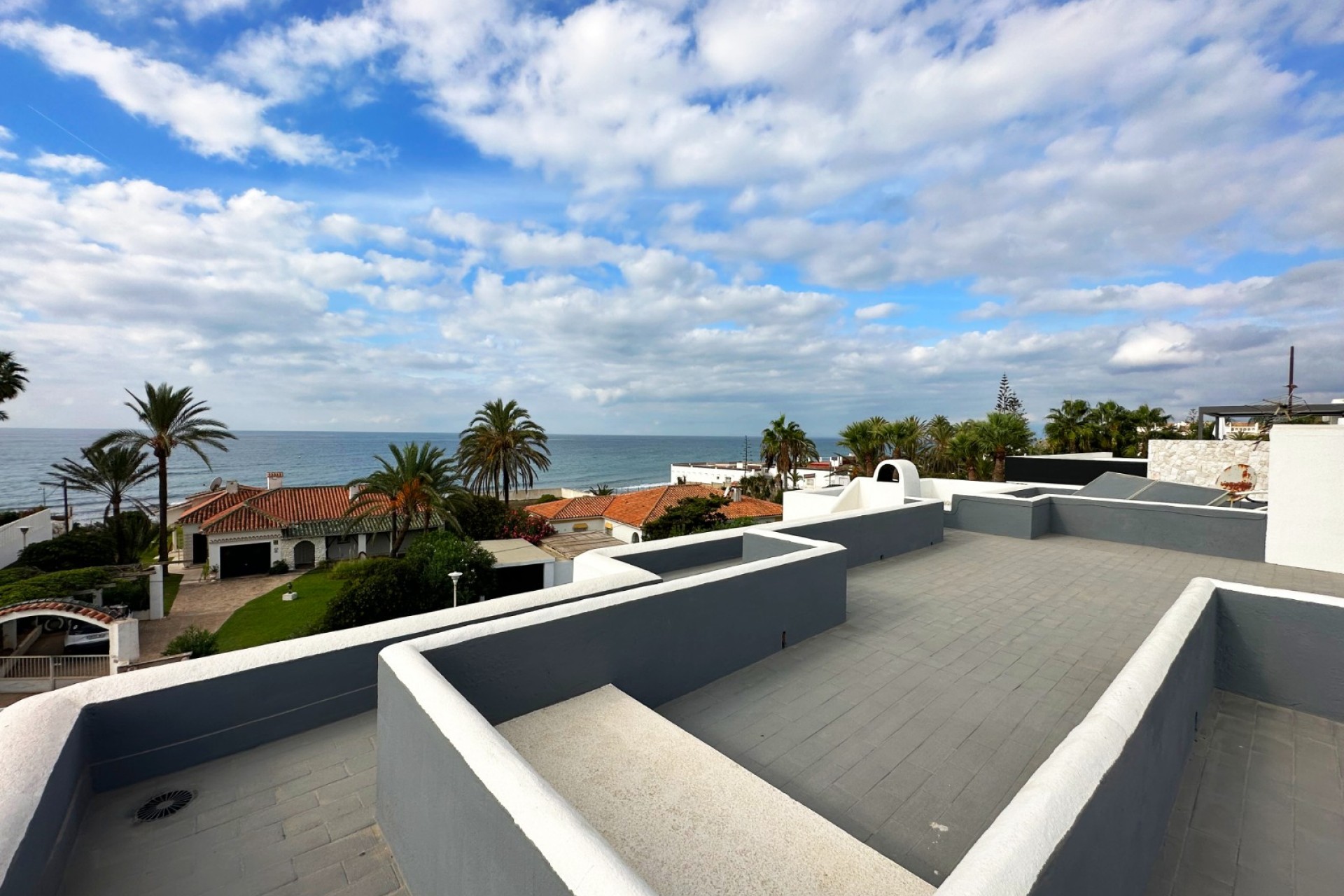 Reventa - Villa - Marbella - Las Chapas