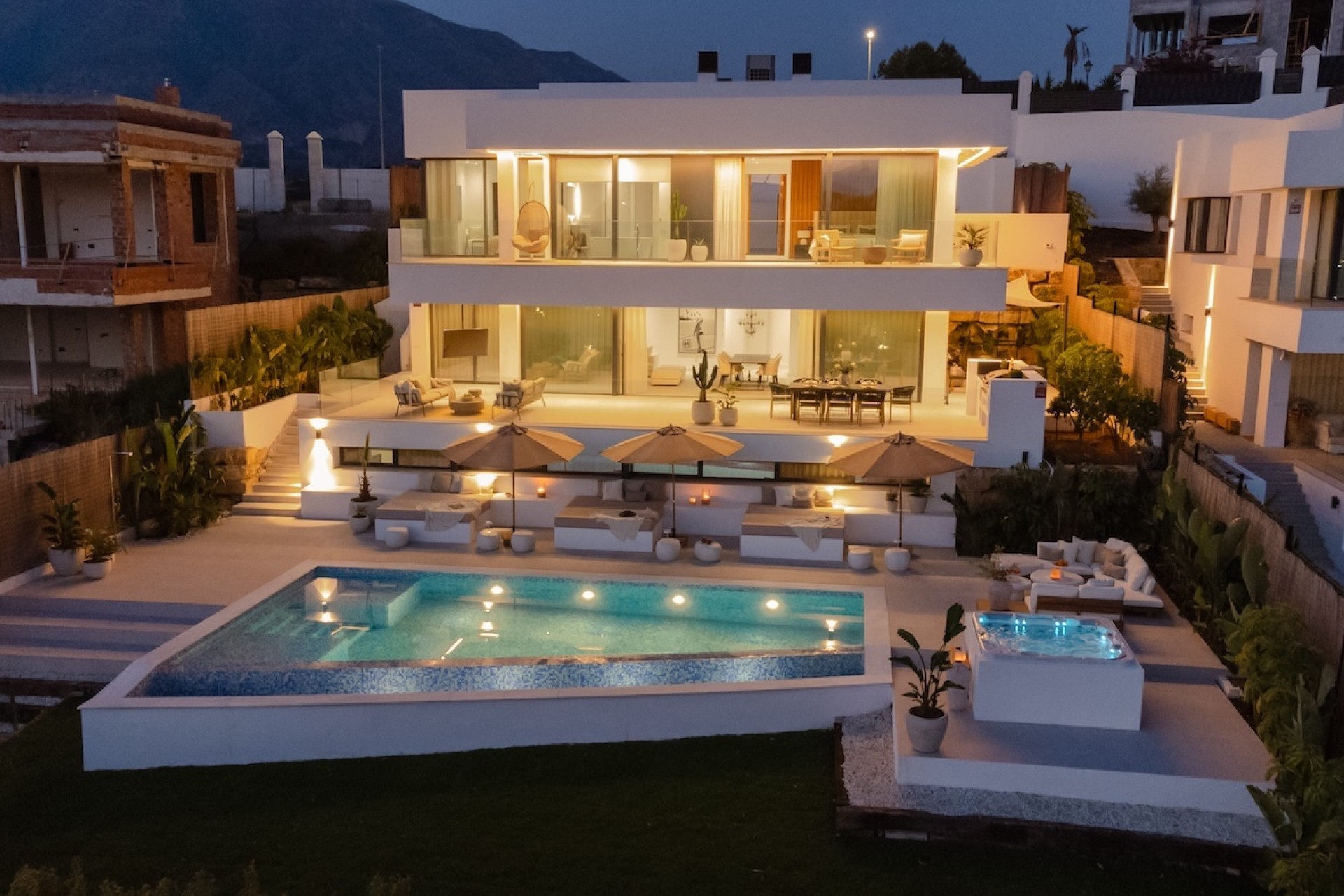 Reventa - Villa - Marbella - Nueva Andalucía