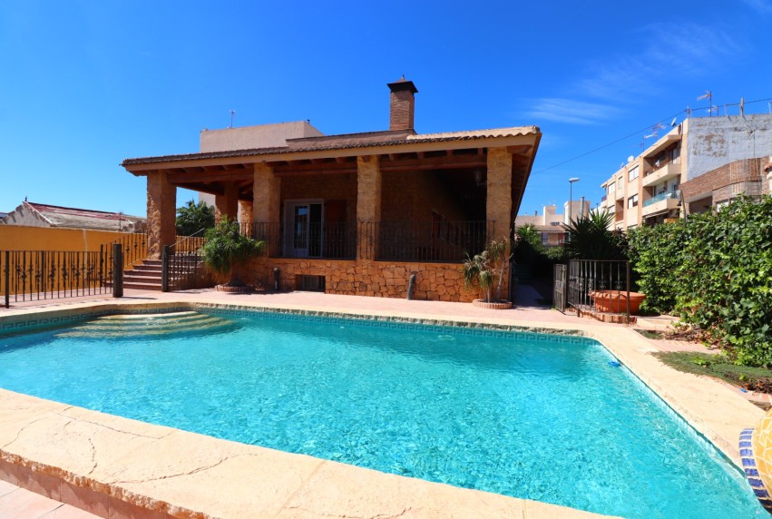 Reventa - Villa - Rojales - Los Palacios