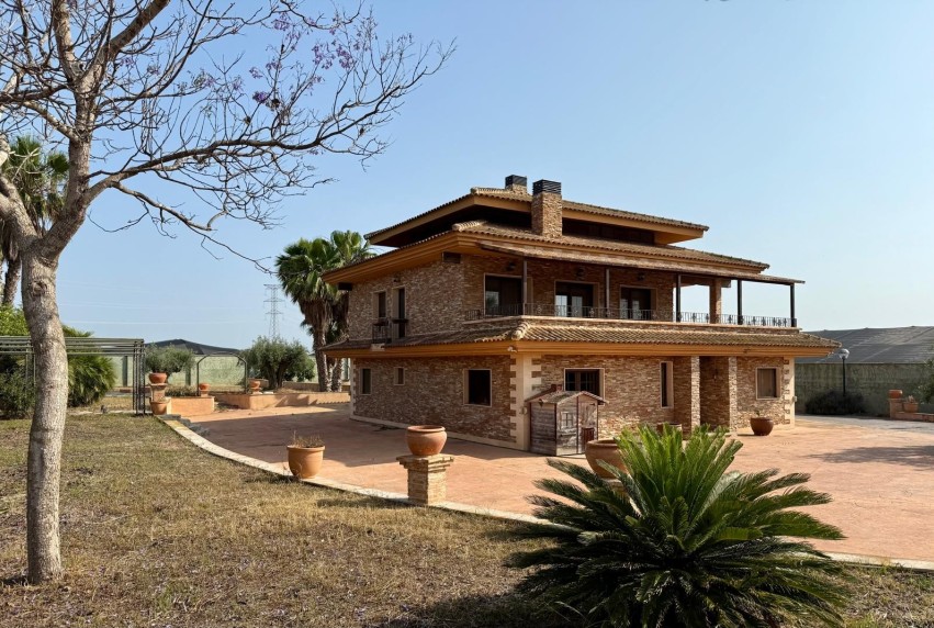 Reventa - Villa - San Miguel de Salinas