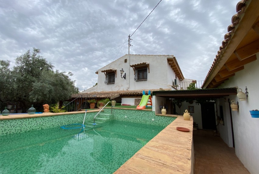 Reventa - Villa - Sax