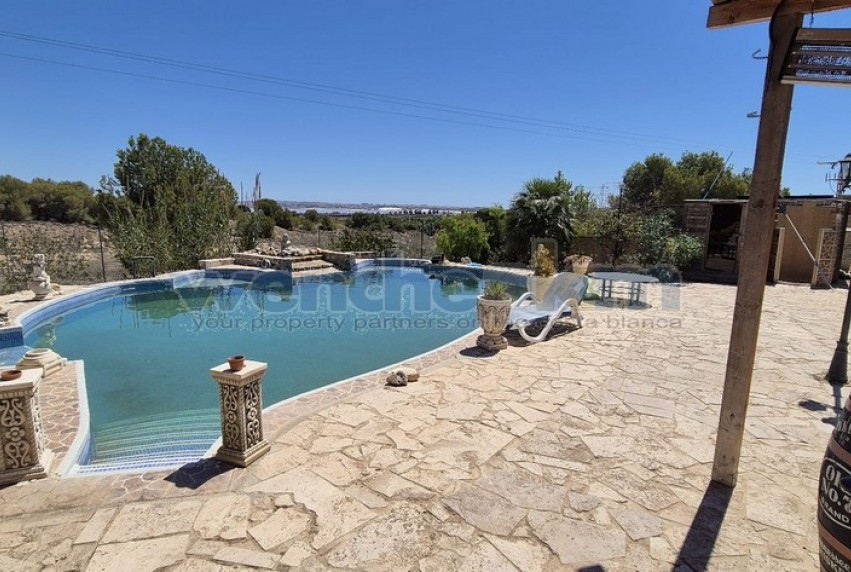 Reventa - Villa - Torrevieja - Los Balcones