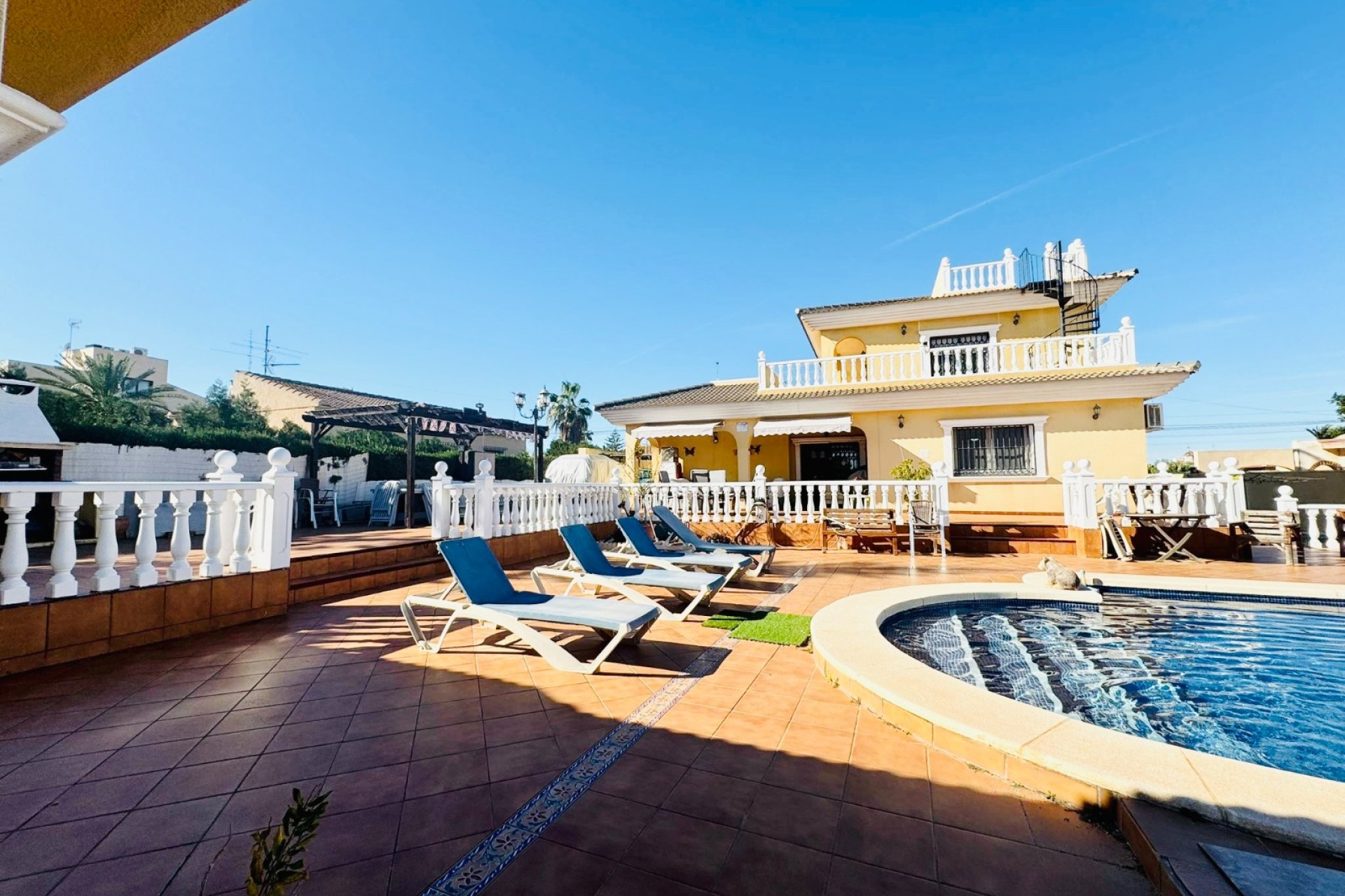 Reventa - Villa - Torrevieja - Los Balcones