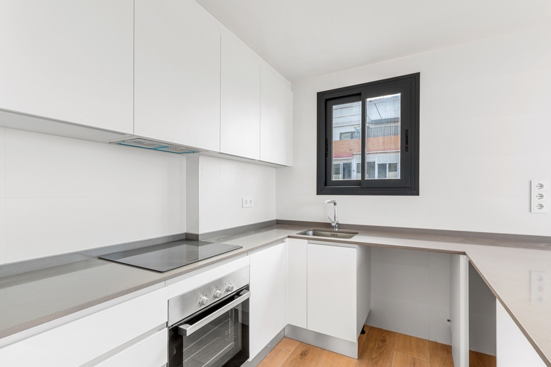 Revente - Apartment - Alicante - Benalua