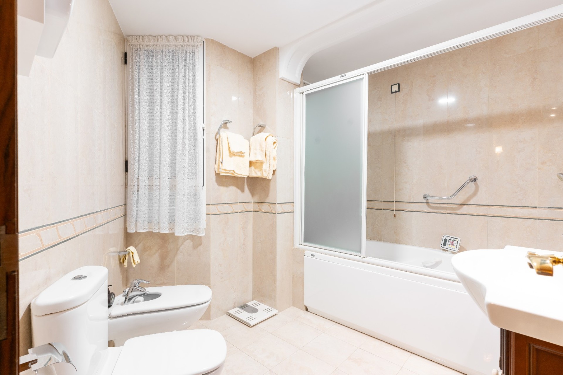 Revente - Apartment - Alicante - - Centro  -