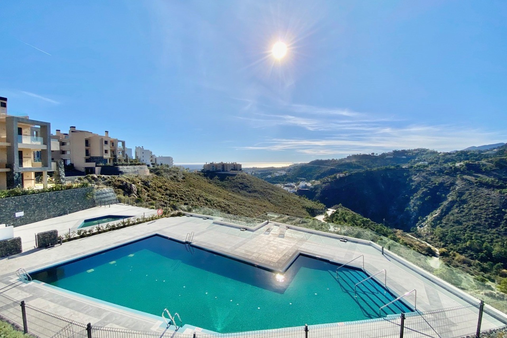 Revente - Apartment - Benahavis - La Quinta