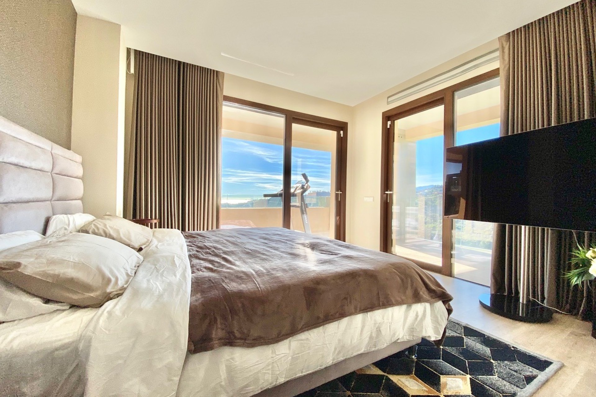 Revente - Apartment - Benahavis - La Quinta
