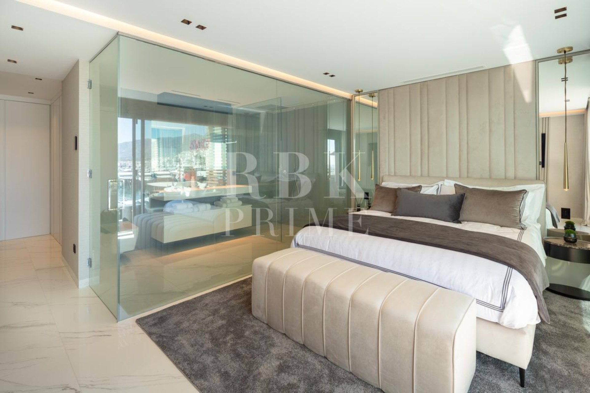 Revente - Apartment - Malaga - Nueva Andalucía