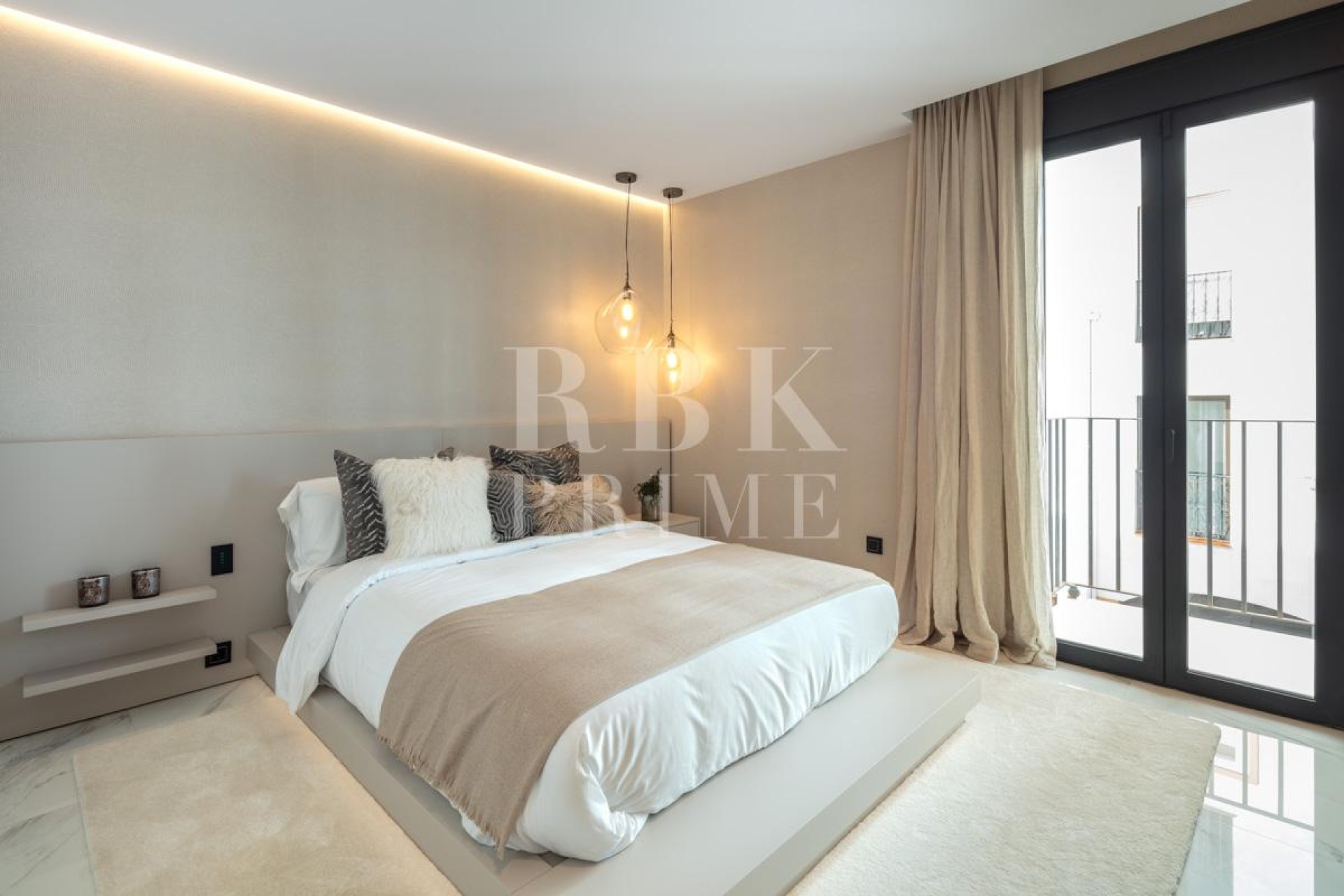 Revente - Apartment - Malaga - Nueva Andalucía
