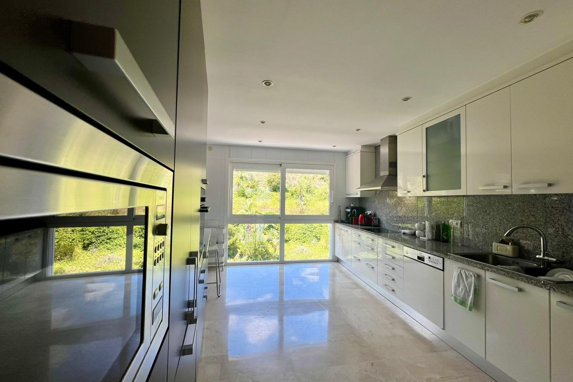 Revente - Apartment - Marbella - Nueva Andalucía