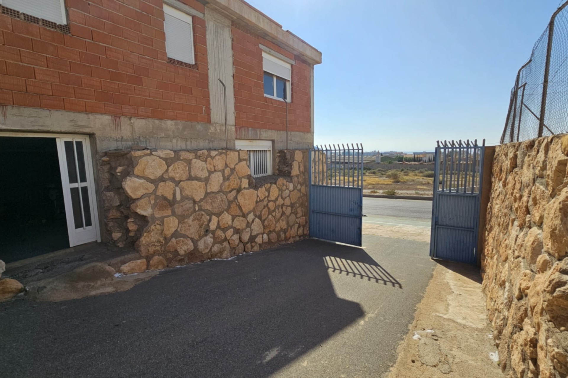 Revente - Commercial - Aguilas - La Estación