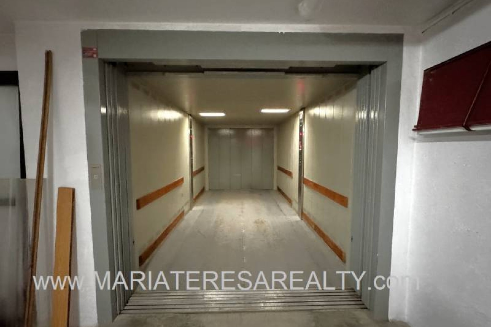 Revente - Commercial - Los Alcazares