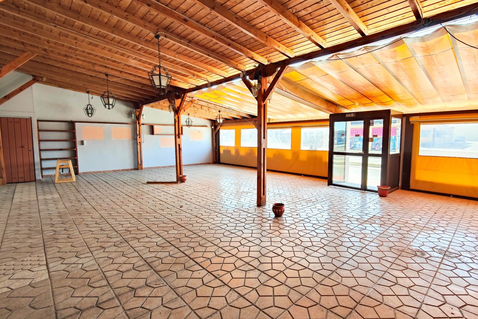 Revente - Commercial - Torrevieja - San Luis