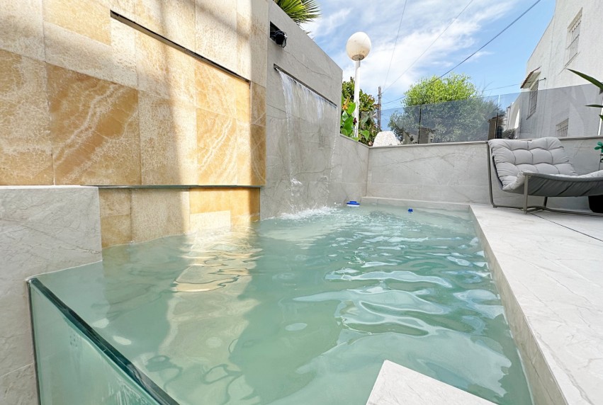Revente - Townhouse / Terraced House - Torrevieja - Aguas Nuevas