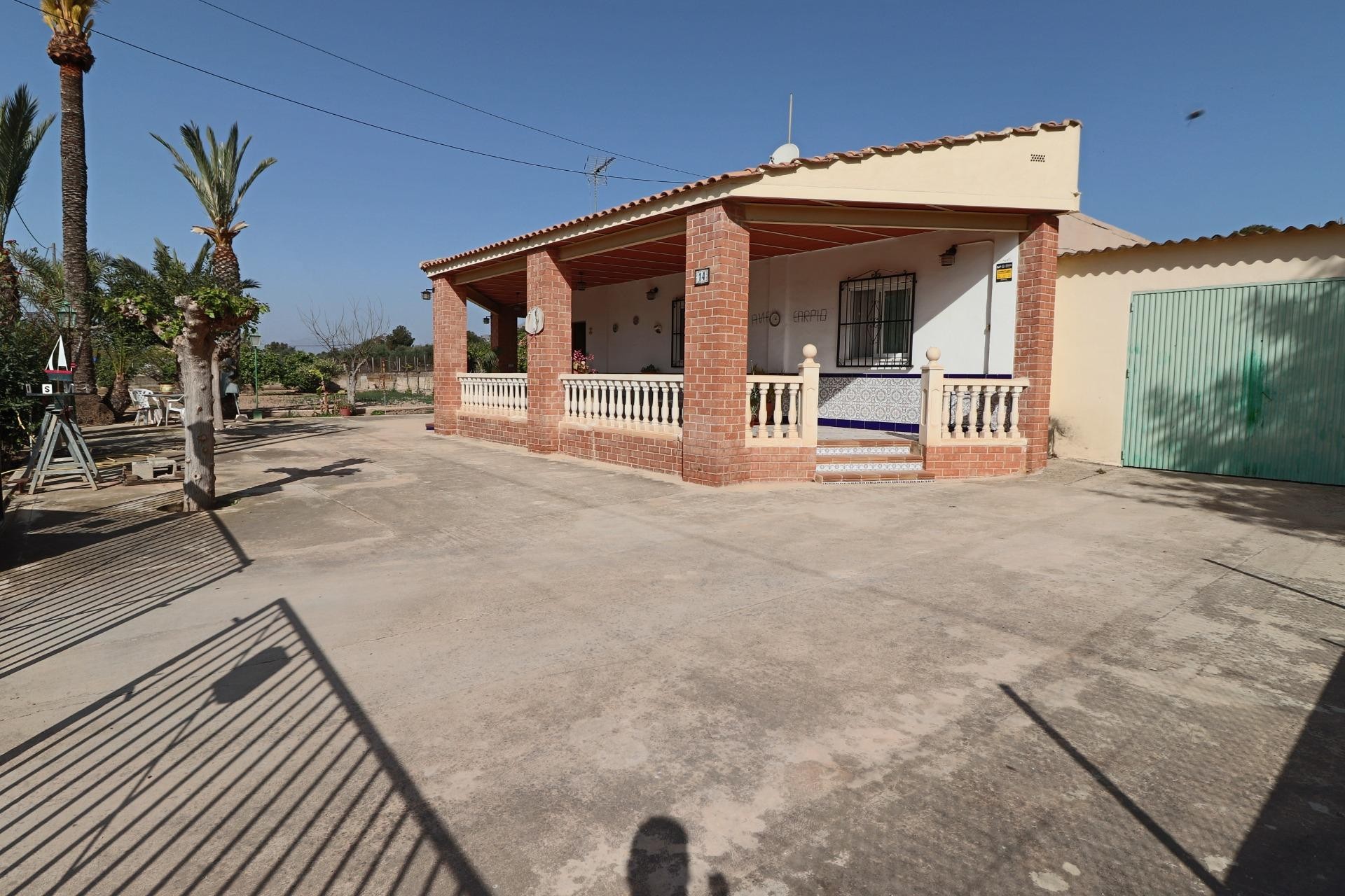 Revente - Villa - Benidorm - Juzgados