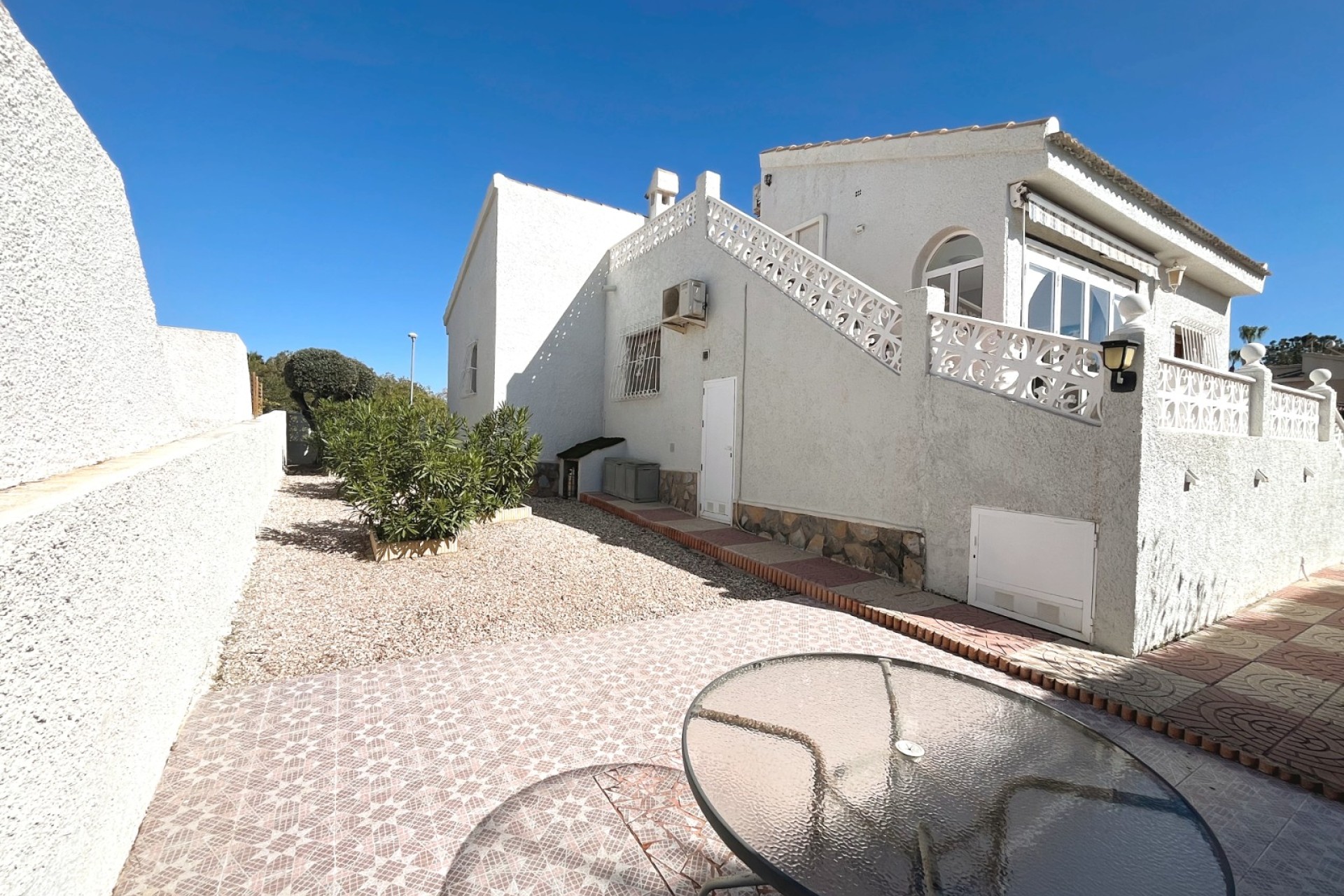 Revente - Villa - Ciudad Quesada - Pueblo Bravo