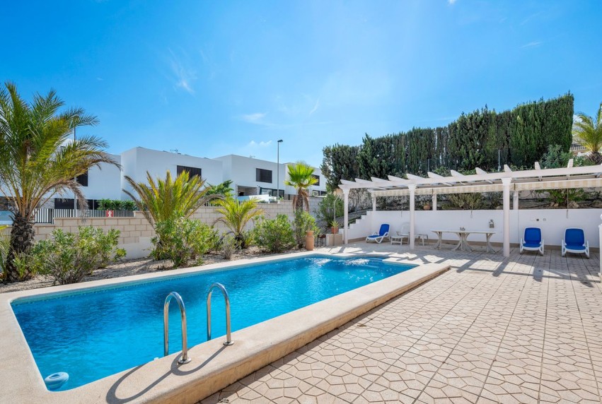 Revente - Villa - Ciudad Quesada - Pueblo Lucero