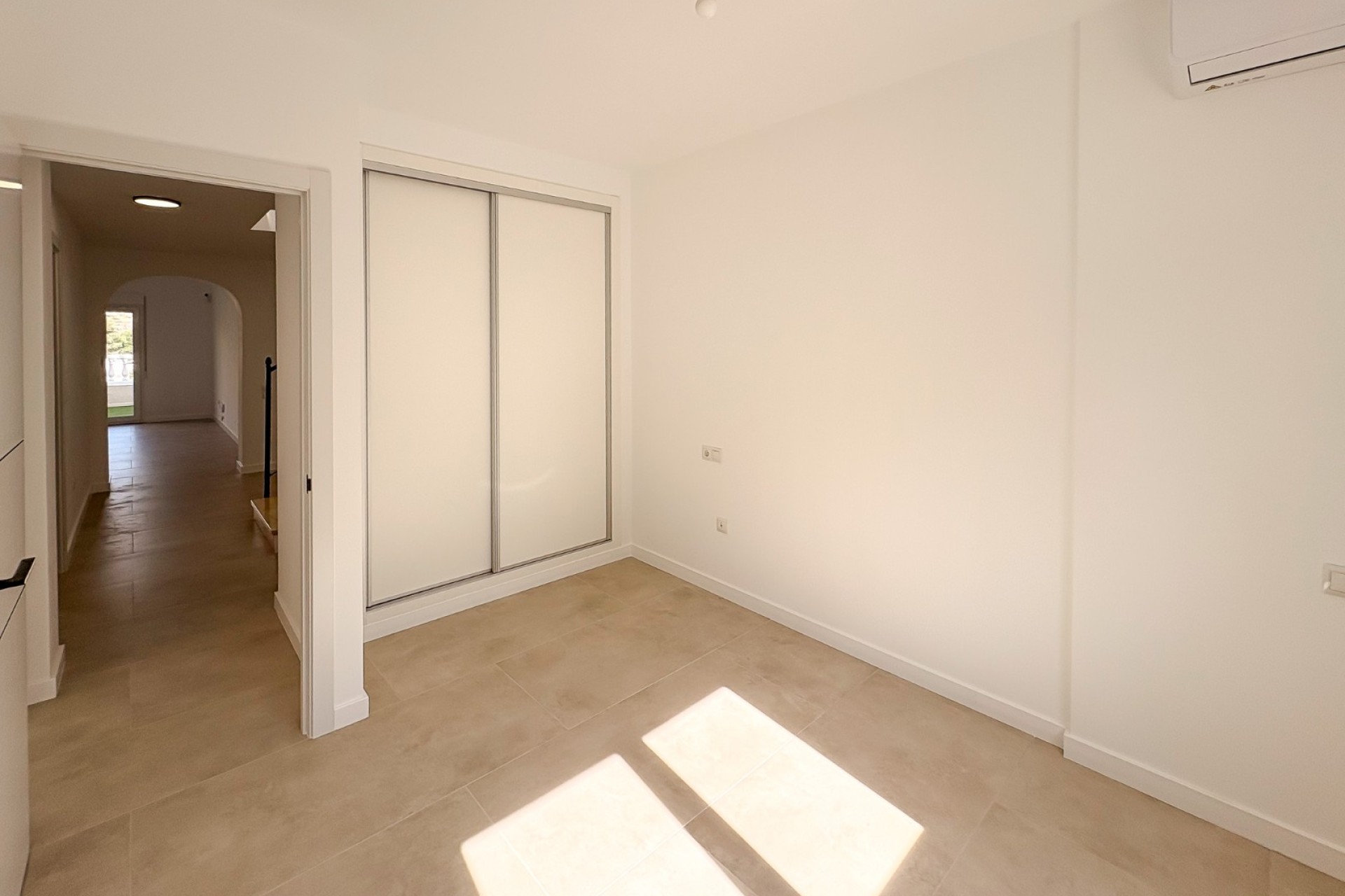 Revente - Villa - El Campello - Pueblo Acantilado - Venta Lanuza